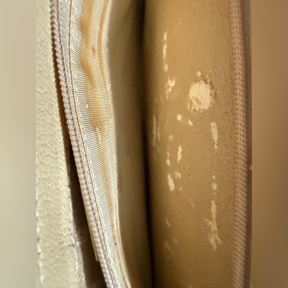 Rare Tom Ford era Gucci Handbag with Black and Gold-tone Accent-See flaws - Picture 10 of 14